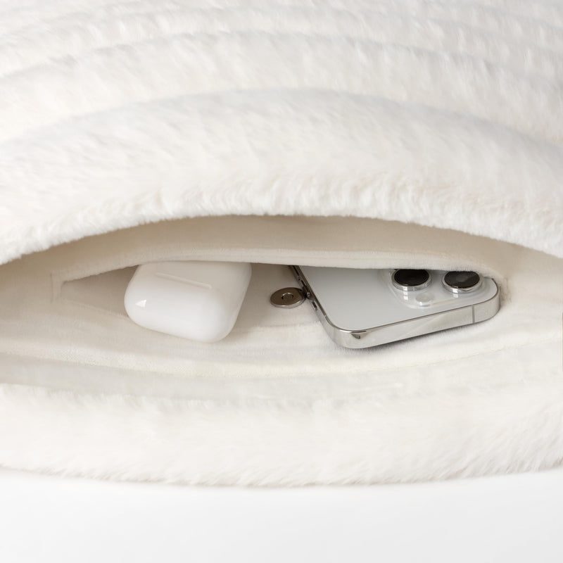 Puffy Laptop Sleeve 13 14 15 Inch for Women, Compatible with MacBook Air & MacBook Pro M4 M3 2025, Soft Faux Fur Fluffy Plush Furry Pillow Case for Computer, Comfort Gift