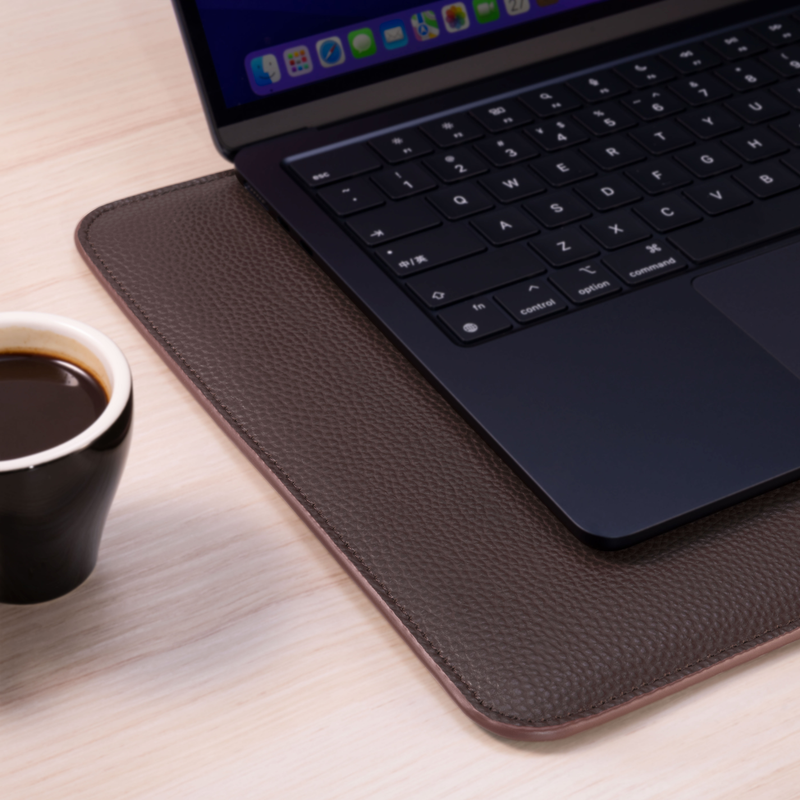 Leather sleeve for new macbook 13 M2 2022 – AarteDesign